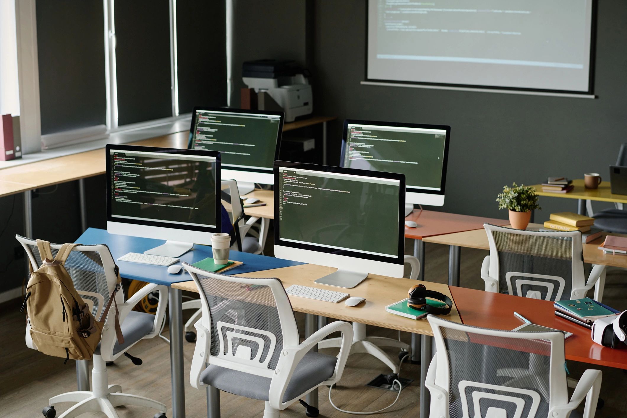 Computer systems in a professional technology lab